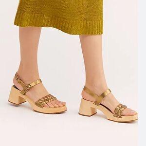 Swedish Hasbeens Metallic Tanja Clog Sandals